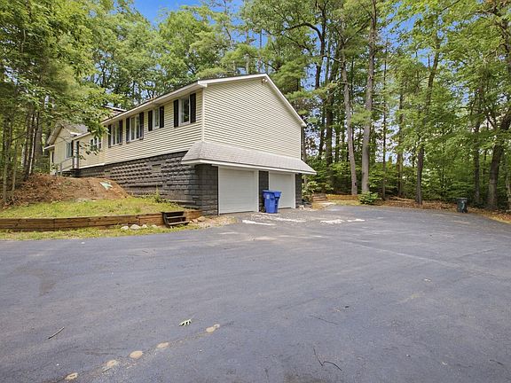 3rd image of 37 Hall Road