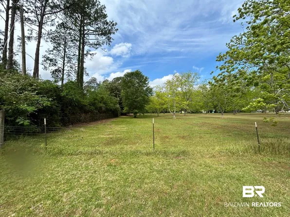 11351 Jim McNeil Loop Rd N, Grand Bay, AL 36541