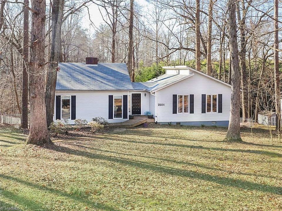 1st image of 2501 Shelia Dr