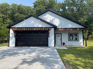 1170 S Forest Rd, Muskegon, MI 49442