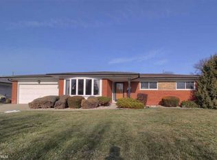 11333 Anna Lisa Dr, Sterling Heights, MI 48312