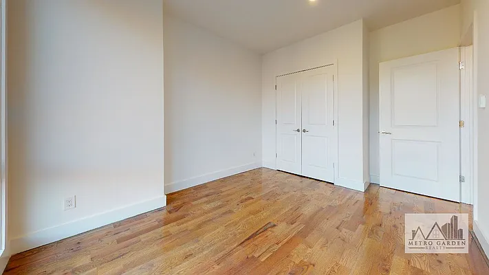 Rented by Metro Garden Realty NYC | media 32