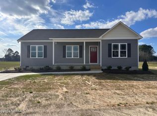 1009 Micro Rd, Selma, NC 27576