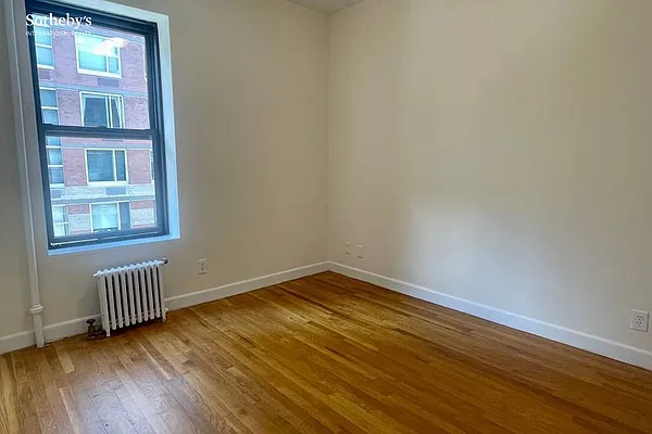 Rented by Sotheby's International Realty | media 10