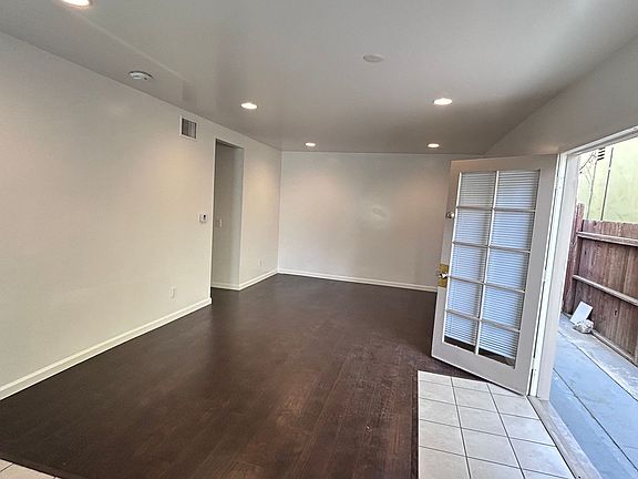 5th image of 3937 Long Beach Blvd