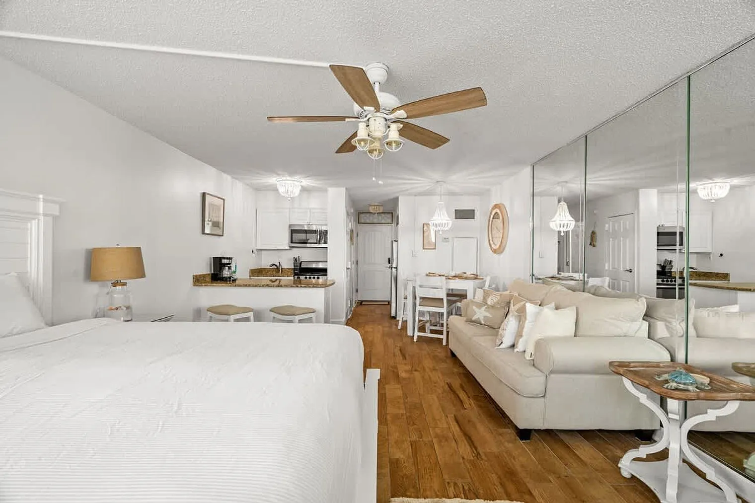 Studio, 1.0 bath, 484 sqft, $1,270 — Photo 4