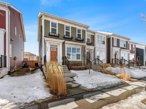 1926 24th St NW, Edmonton, AB T6T 2C9