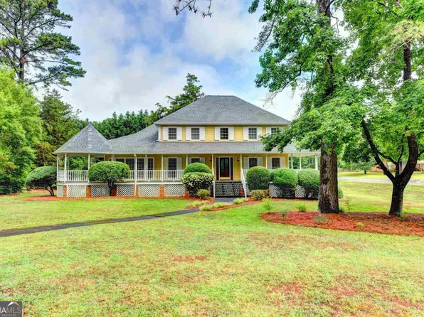 5179 Beech Forest Dr SW, Lilburn, GA 30047