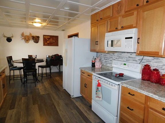 4th image of 522 E 540th Ave