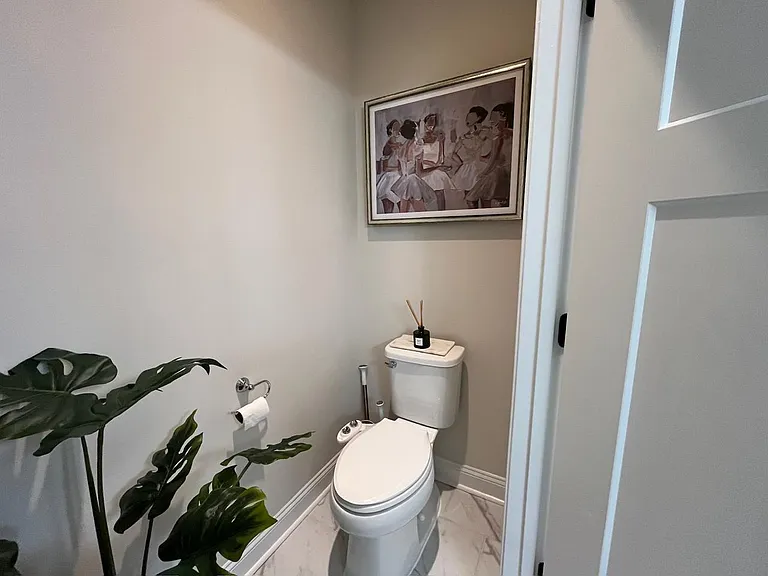 324 Bayberry Ln — Photo 43