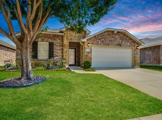 9101 Cloudveil Dr, Arlington, TX 76002