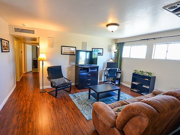 3rd image of 2664 E Silk Oak Dr