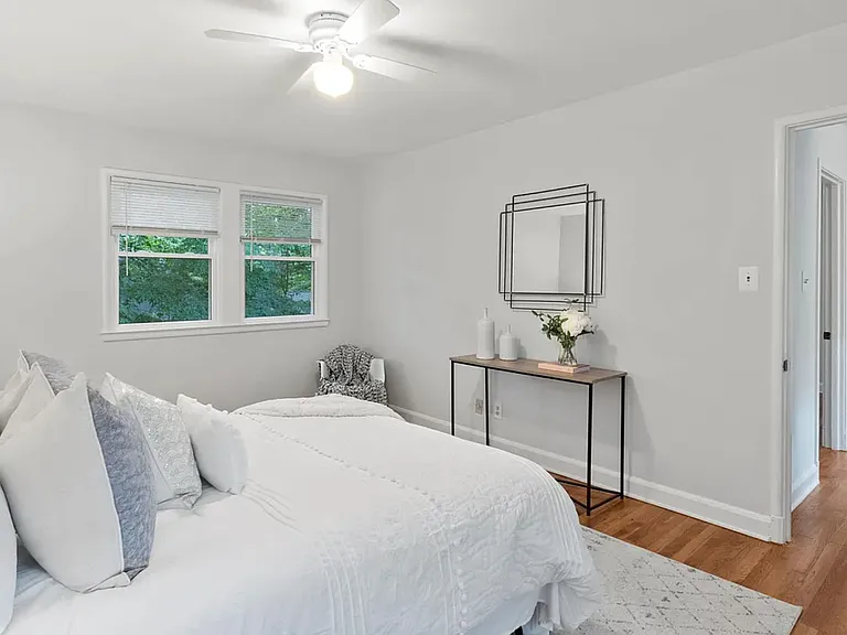 8544 Manchester Rd #1-7 — Photo 4