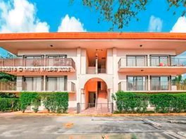 4725 SW 62nd Ave APT 303, Davie, FL 33314