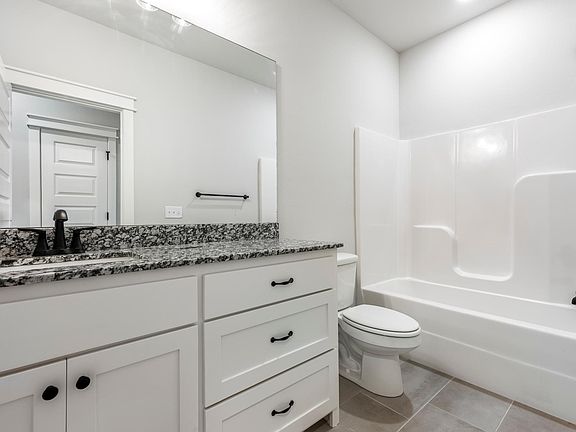 2nd image of 4 Gibson Ln