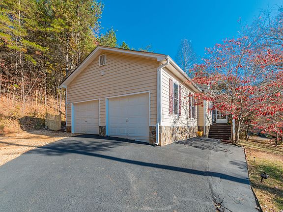 4th image of 148 Pecks Creek Ct