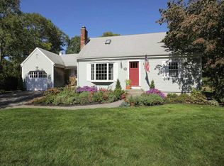 26 Belvedere Ave, Barrington, RI 02806