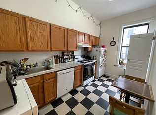 96 N 8th St FLOOR 3, Brooklyn, NY 11249