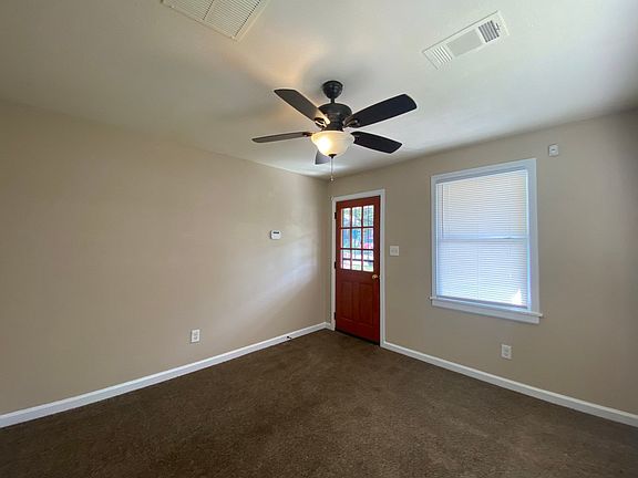 3rd image of 1461 Oaklawn St