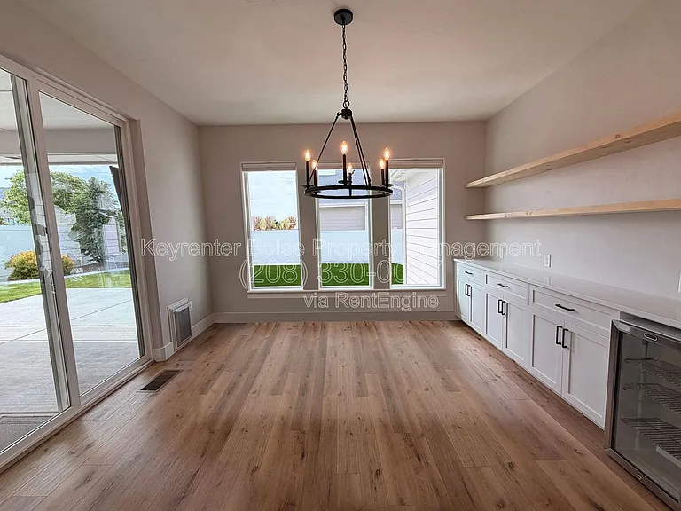 8423 W Brooks Dr — Photo 7
