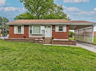 1330 S Lafayette St, Florissant, MO 63031