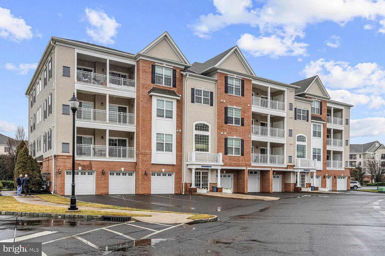 2 bed, 1215 sqft, $2,980 — Photo 2