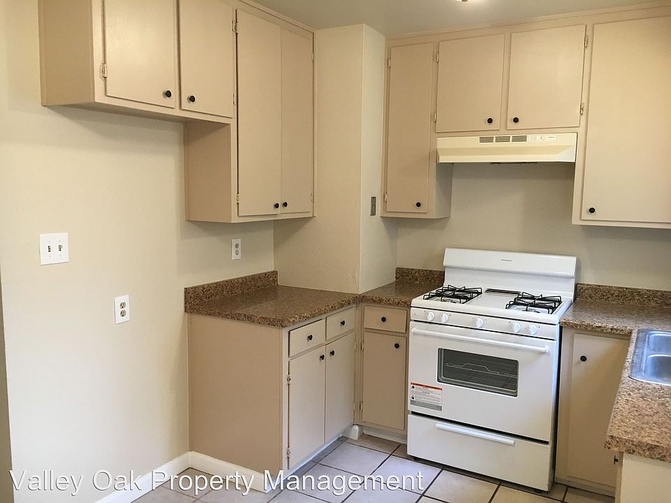 2nd image of 1240 N Olive Ave APT F