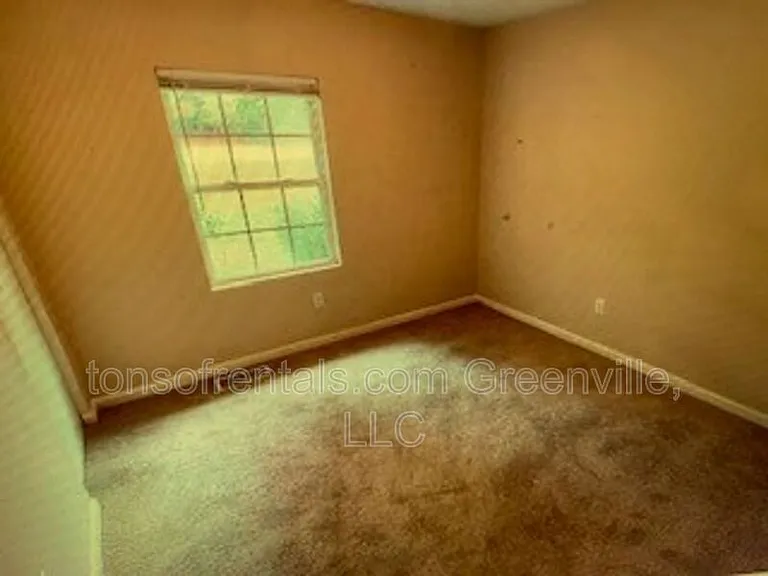 1501 Howard Dr — Photo 7