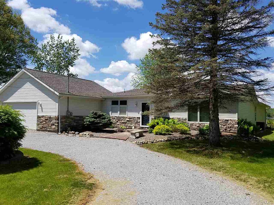 1st image of 913 N McKinley Ln