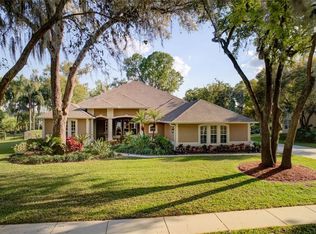903 Hickory Fork Dr, Seffner, FL 33584