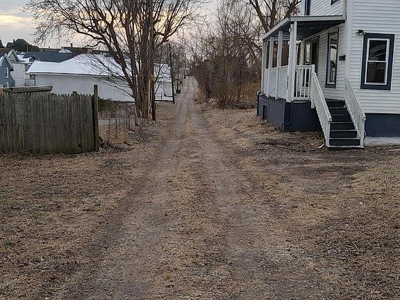 5th image of 360 N Garfield Ave