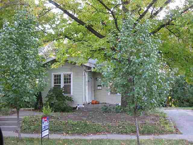 1st image of 858 Shawnee Ave