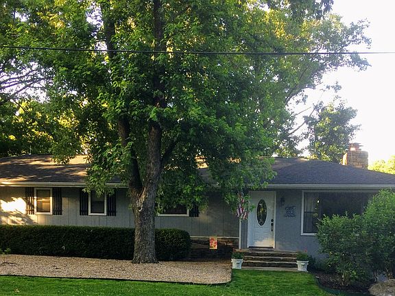 3rd image of 24 Spencer Dr