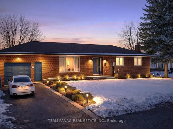 3821 Countryside Dr, Brampton, ON L6P 0T5