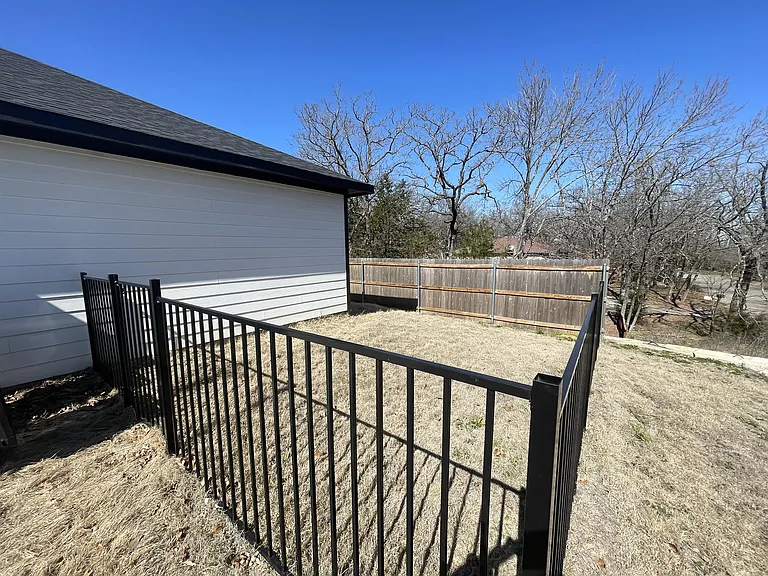 1215 Oak Dr #103 — Photo 29