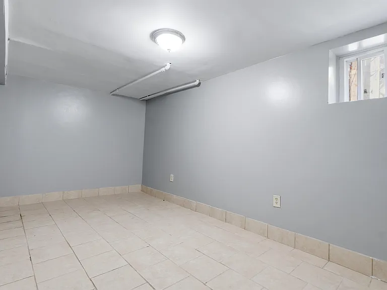 199 Ege Ave #199A — Photo 16