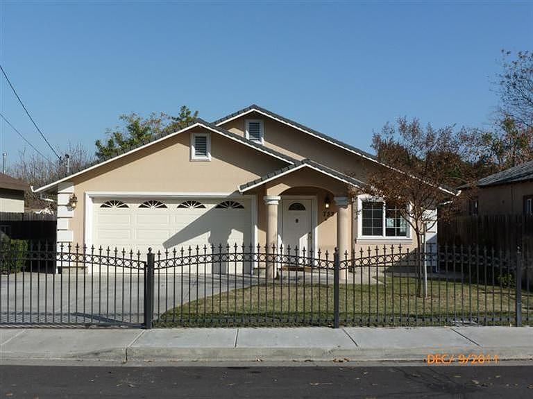 1st image of 733 N Hobson Ave