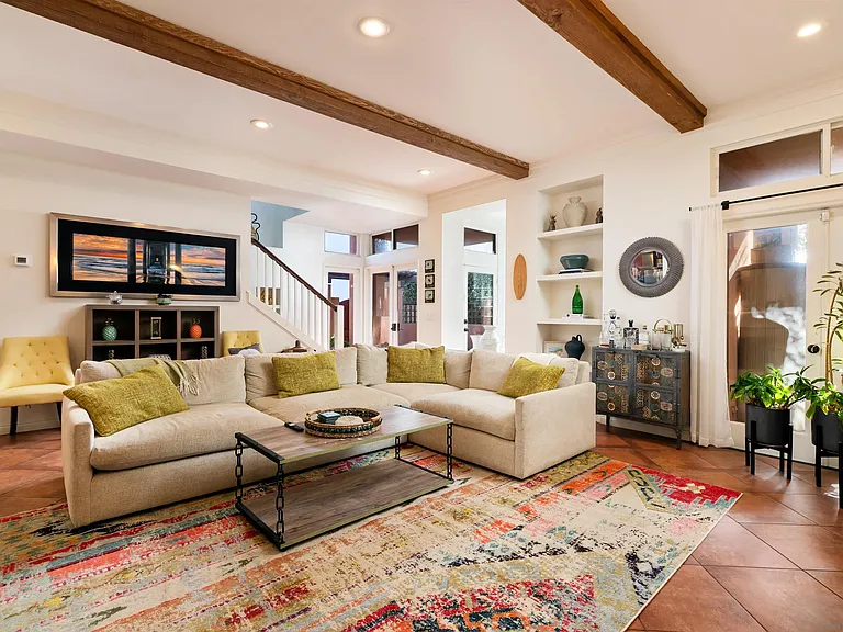 618 Gravilla Pl — Photo 14