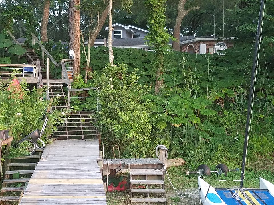 2nd image of 762 Halcyon Cir
