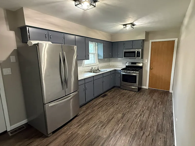 3002 Harris Dr — Photo 6