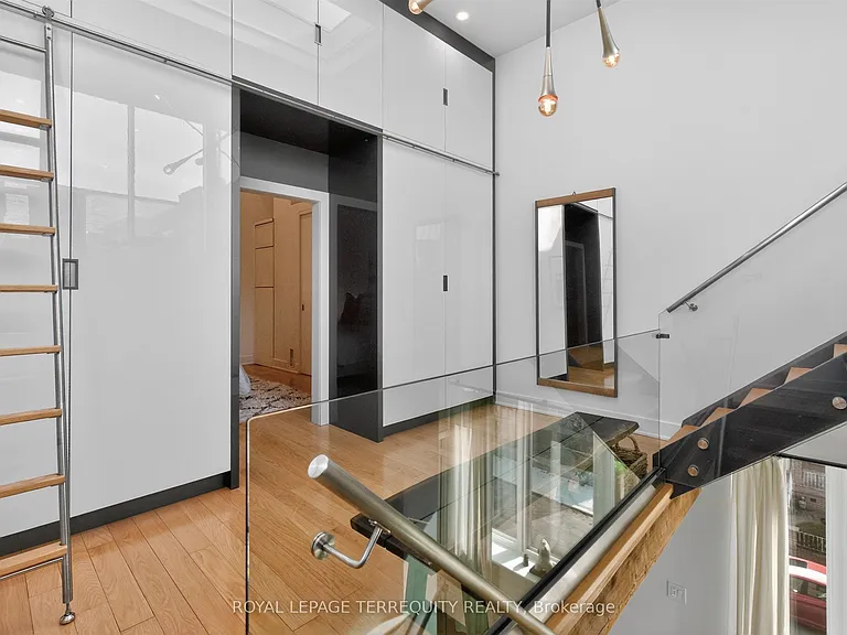 75 Markham St #1 — Photo 30