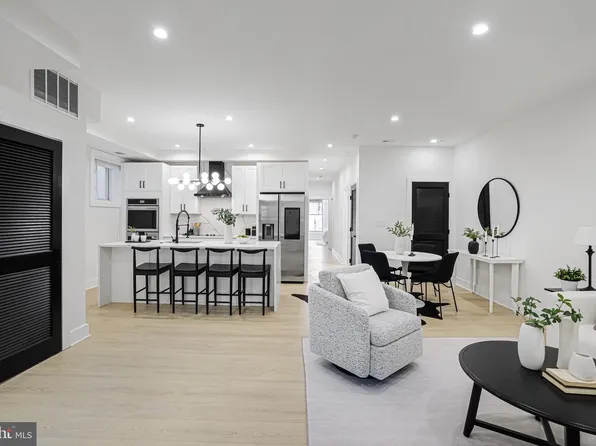 616 NW Kenyon St NW #3, Washington, DC 20010