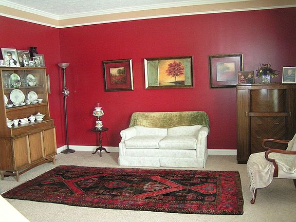 FORMAL LIVING ROOM