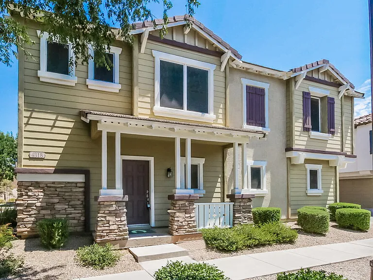 4318 E Jasper Dr — Photo 1