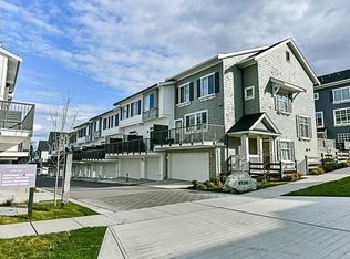 8130 136a St #38, Surrey, BC V3W1H9