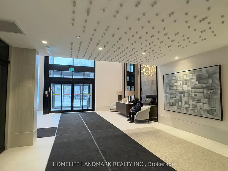 2020 Bathurst St #720 — Photo 14