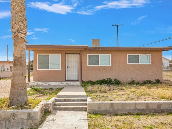 1384 Riverside Dr, Barstow, CA 92311