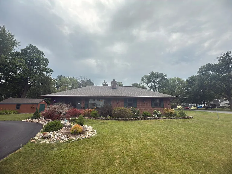 2158 Rankin Rd — Photo 4