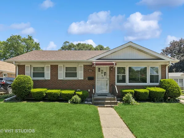 8411 Mansfield Ave, Morton Grove, IL 60053