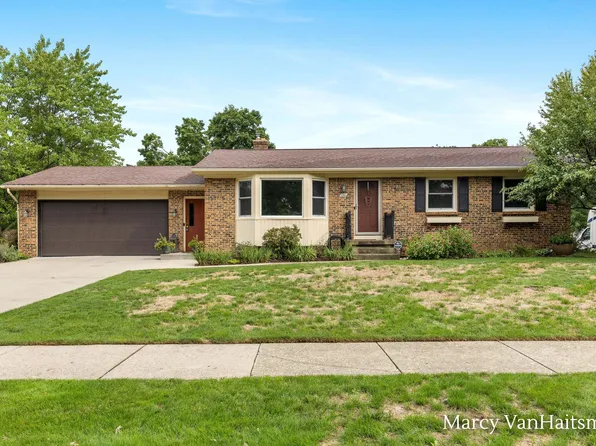 1151 Brownell St SE, Grand Rapids, MI 49508